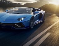 2022 Lamborghini Aventador LP 780-4 Ultimae Roadster - Front Three-Quarter Wallpaper 190x150