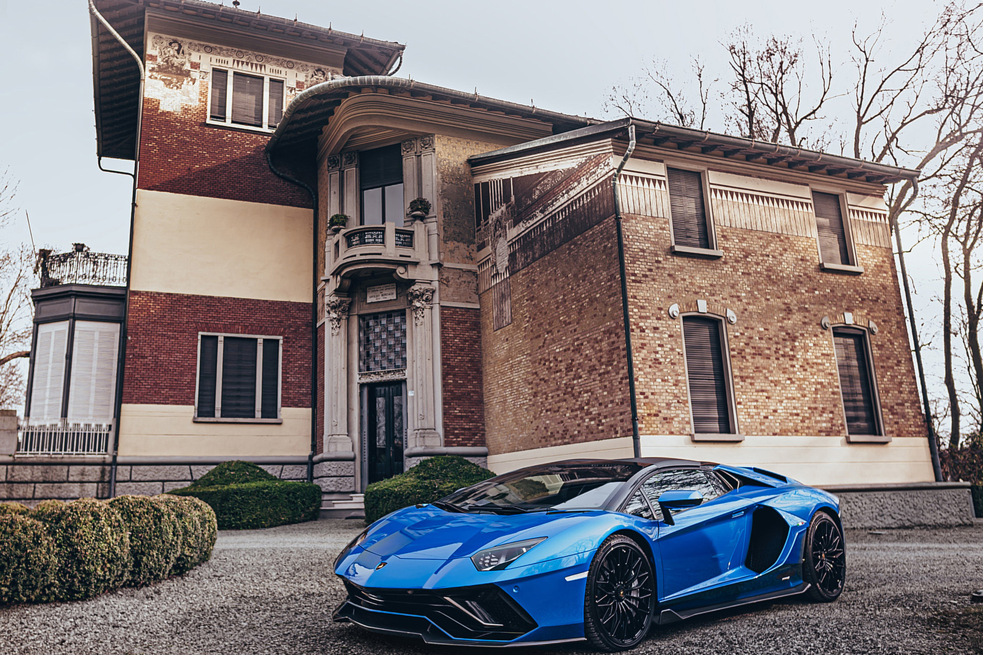 Download 2022 Lamborghini Aventador LP 780-4 Ultimae Roadster - Front Three-Quarter HD Wallpaper 1921x1281 #28