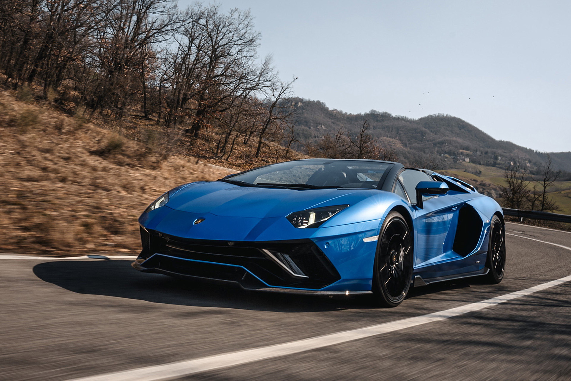 Download 2022 Lamborghini Aventador LP 780-4 Ultimae Roadster - Front Three-Quarter HD Wallpaper 1921x1281 #10