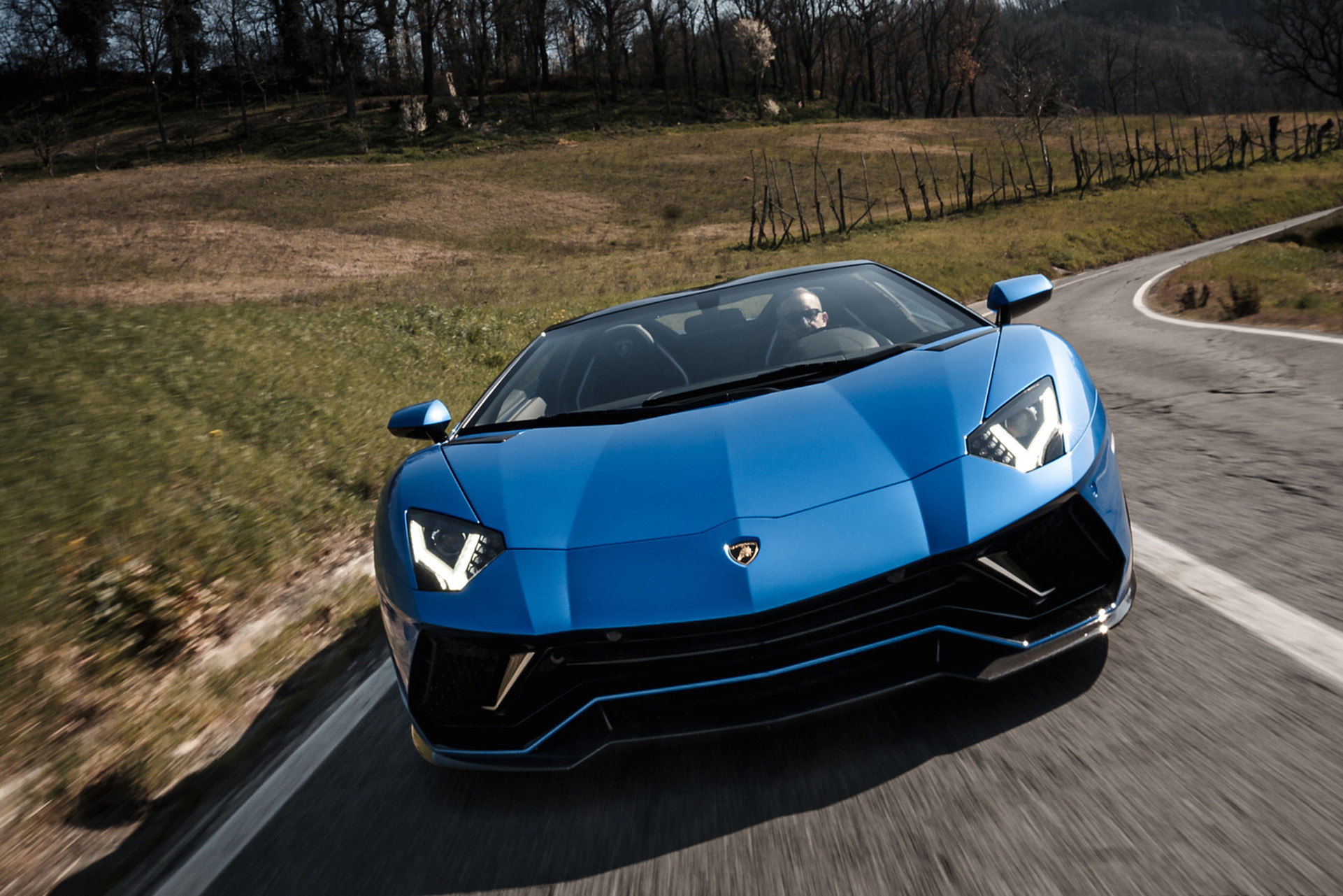 Download 2022 Lamborghini Aventador LP 780-4 Ultimae Roadster - Front HD Wallpaper 1921x1281 #4