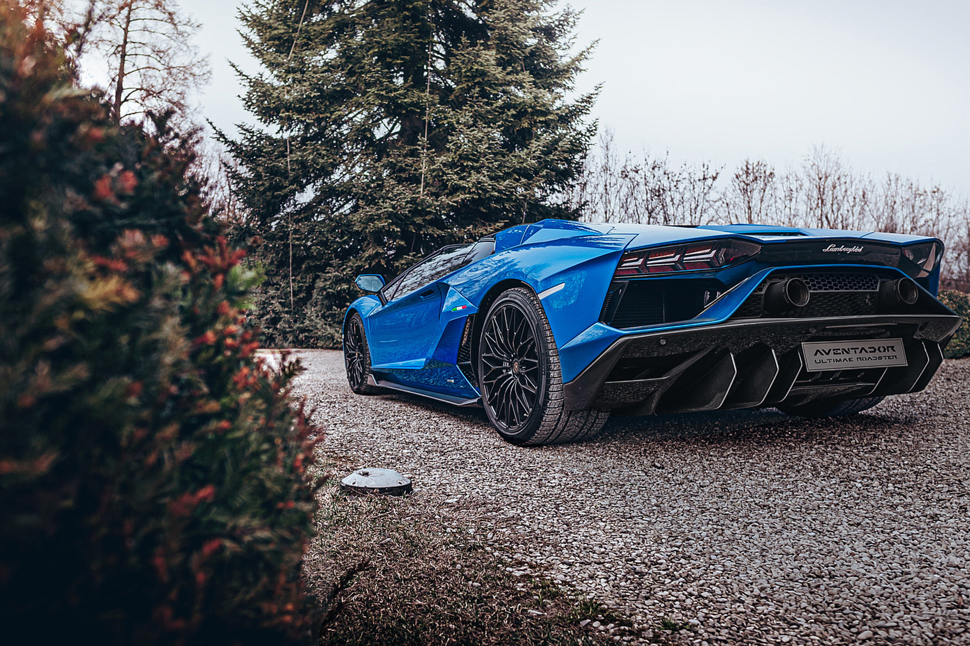 Download 2022 Lamborghini Aventador LP 780-4 Ultimae Roadster - Rear Three-Quarter HD Wallpaper 1921x1280 #26
