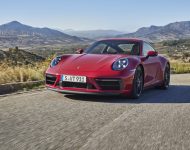 2022 Porsche 911 Carrera GTS - Front Three-Quarter Wallpaper 190x150