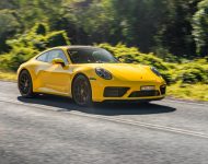 2022 Porsche 911 Carrera GTS - Front Three-Quarter Wallpaper 190x150