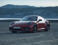 2022 Porsche 911 Carrera GTS - Front Three-Quarter Wallpaper 190x150