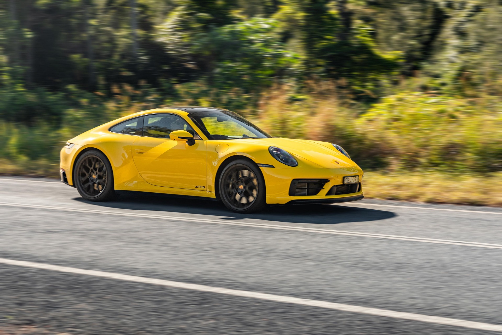 Download 2022 Porsche 911 Carrera GTS - Front Three-Quarter HD Wallpaper 1920x1280 #23