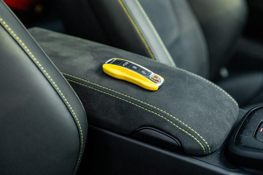 2022 Porsche 911 Carrera GTS - Interior, Detail Wallpaper 850x567 #63