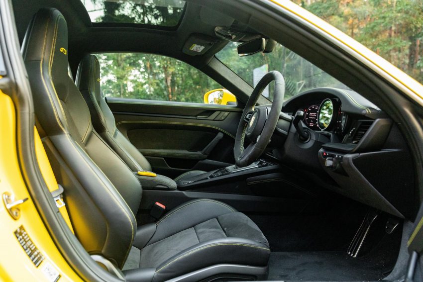 2022 Porsche 911 Carrera GTS - Interior, Front Seats Wallpaper 850x567 #56