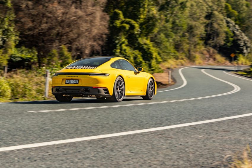 2022 Porsche 911 Carrera GTS - Rear Three-Quarter Wallpaper 850x567 #25