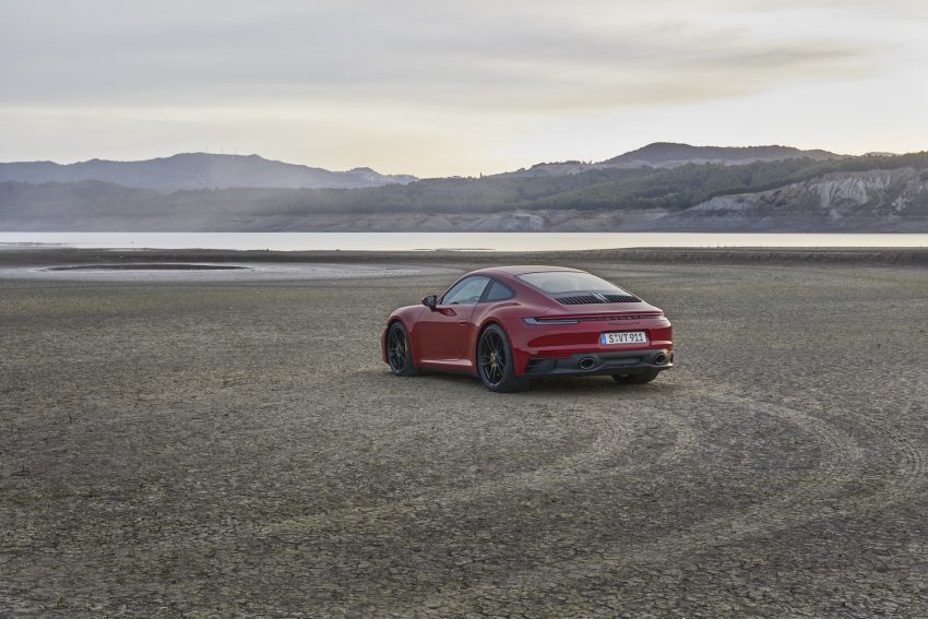 2022 Porsche 911 Carrera GTS - Rear Three-Quarter Wallpaper 850x567 #8