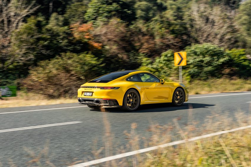 2022 Porsche 911 Carrera GTS - Rear Three-Quarter Wallpaper 850x567 #26
