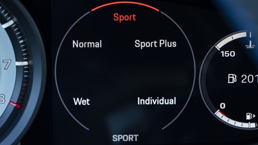 2022 Porsche 911 Targa 4 GTS - Digital Instrument Cluster Wallpaper 850x478 #85