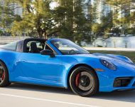 2022 Porsche 911 Targa 4 GTS - Front Three-Quarter Wallpaper 190x150