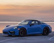 2022 Porsche 911 Targa 4 GTS - Front Three-Quarter Wallpaper 190x150