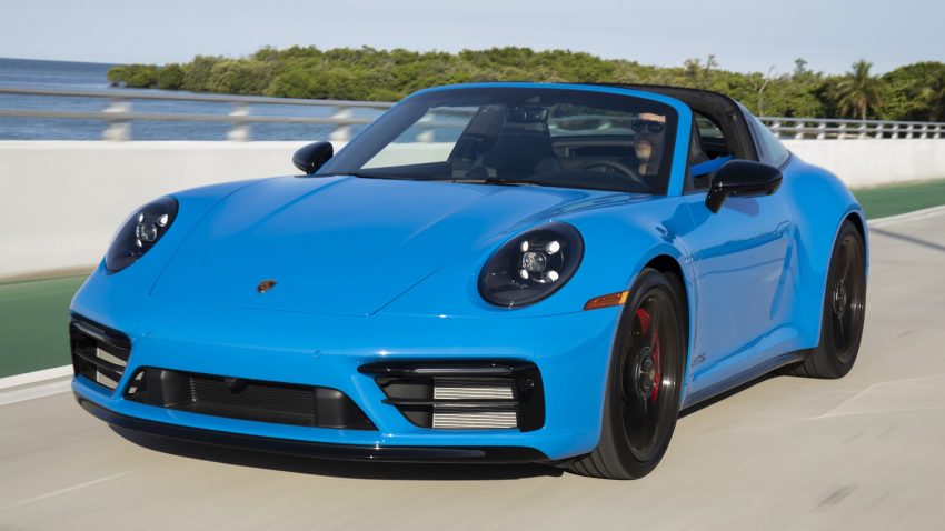 2022 Porsche 911 Targa 4 GTS - Front Three-Quarter Wallpaper 850x478 #71