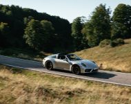 2022 Porsche 911 Targa 4 GTS - Front Three-Quarter Wallpaper 190x150
