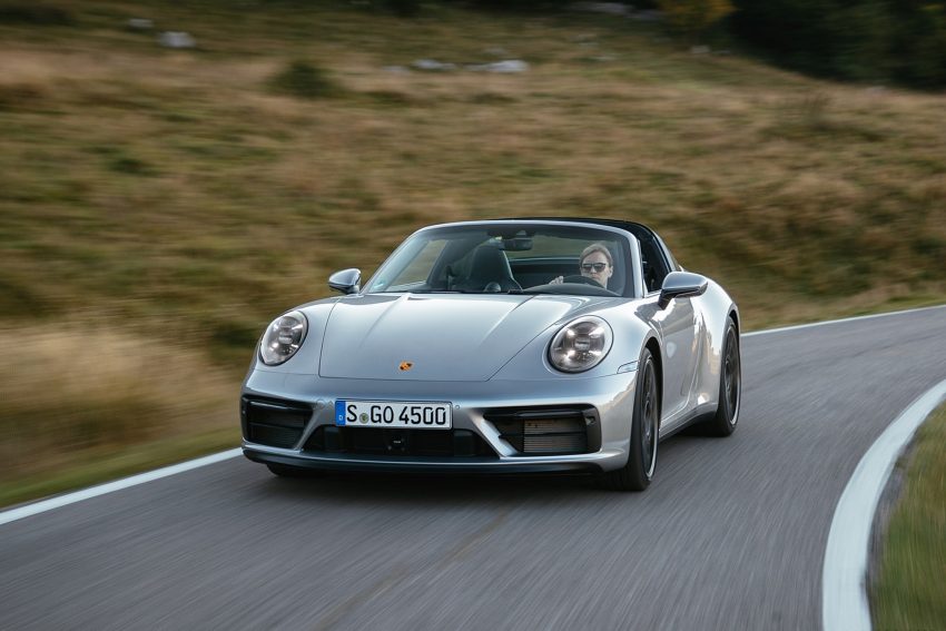2022 Porsche 911 Targa 4 GTS - Front Wallpaper 850x567 #27