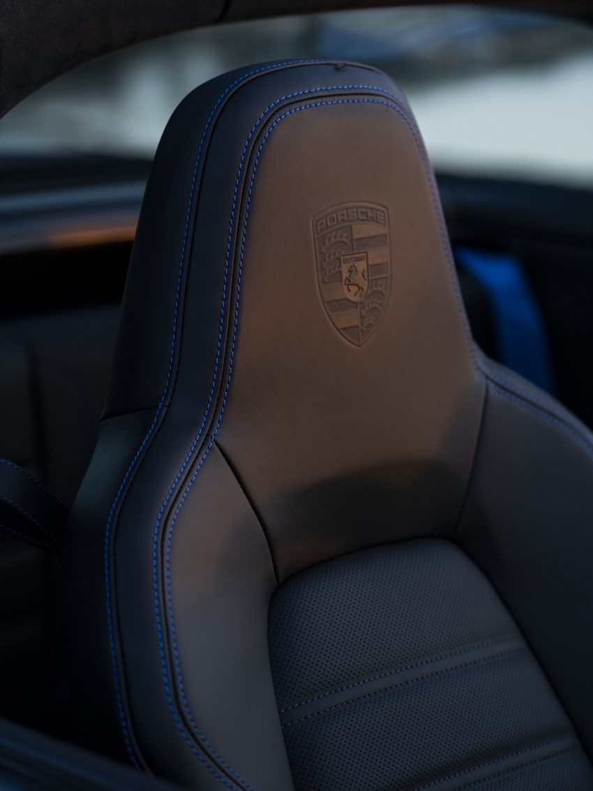 2022 Porsche 911 Targa 4 GTS - Interior, Seats Phone Wallpaper 850x1133 #87