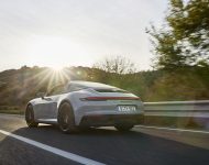 2022 Porsche 911 Targa 4 GTS - Rear Three-Quarter Wallpaper 190x150