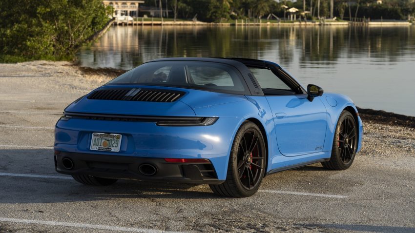 2022 Porsche 911 Targa 4 GTS - Rear Three-Quarter Wallpaper 850x478 #74