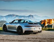 2022 Porsche 911 Targa 4 GTS - Rear Three-Quarter Wallpaper 190x150