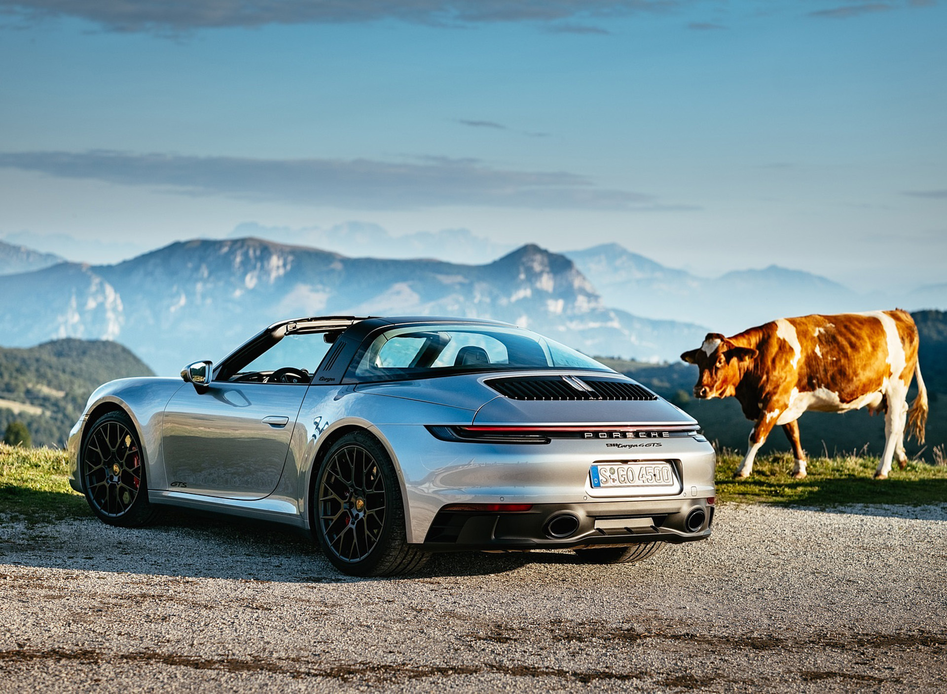 Download 2022 Porsche 911 Targa 4 GTS - Rear Three-Quarter HD Wallpaper 1920x1409 #50