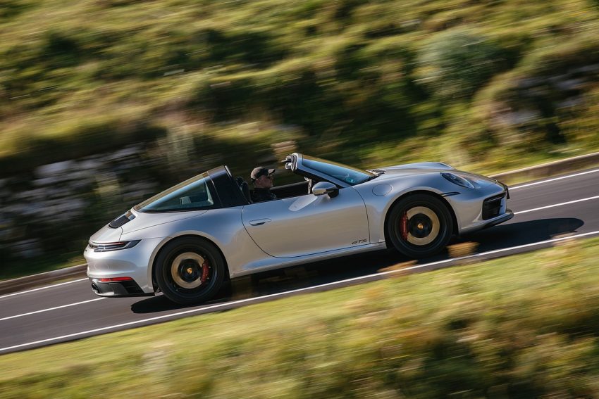 2022 Porsche 911 Targa 4 GTS - Side Wallpaper 850x567 #31