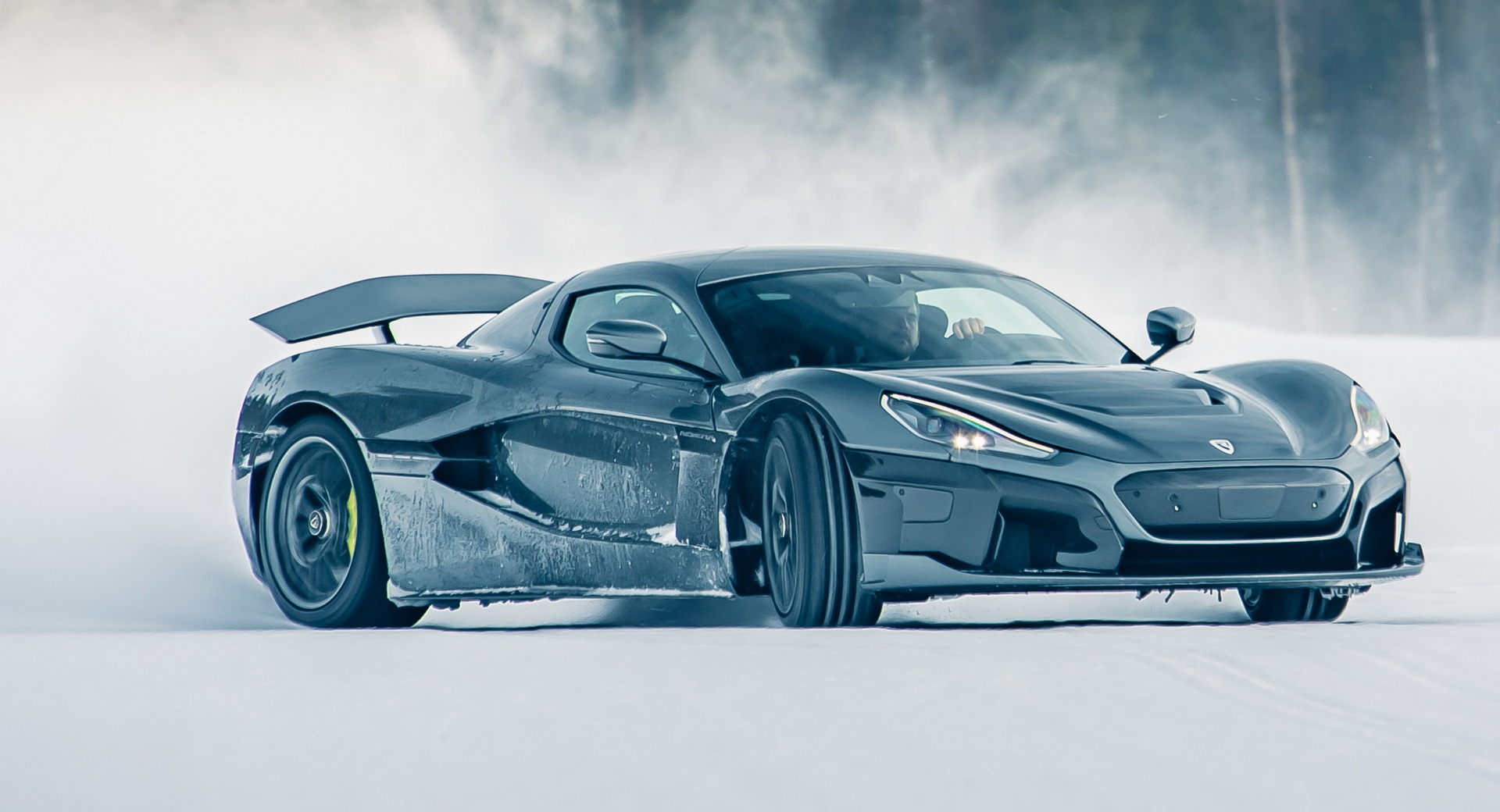 Download 2022 Rimac Nevera - Front Three-Quarter HD Wallpaper 1920x1040 #66