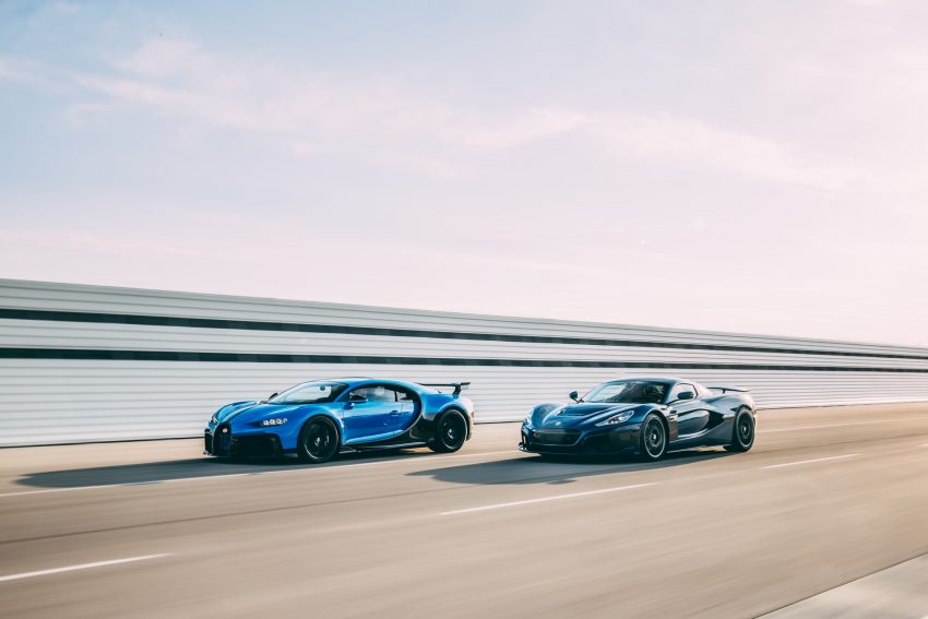 2022 Rimac Nevera and Bugatti Chiron - Front Three-Quarter Wallpaper 850x567 #7