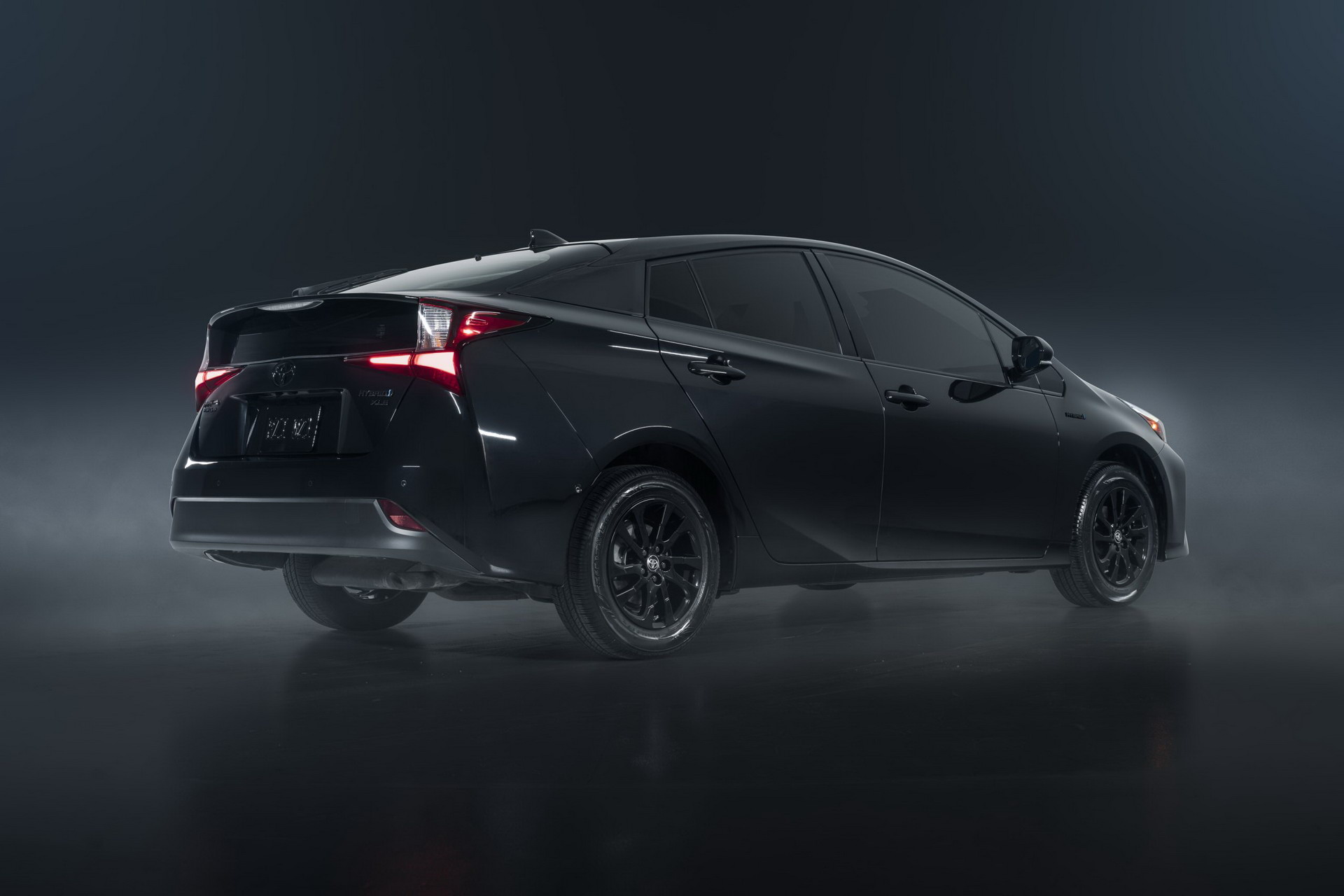Download 2022 Toyota Prius Nightshade Edition - Rear Three-Quarter HD Wallpaper 1920x1280 #5