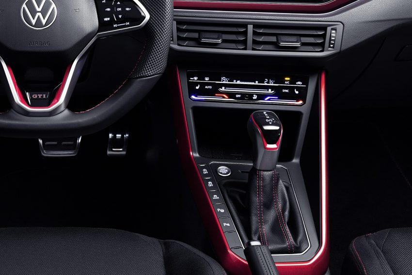 2022 Volkswagen Polo GTI - Central Console Wallpaper 850x567 #41