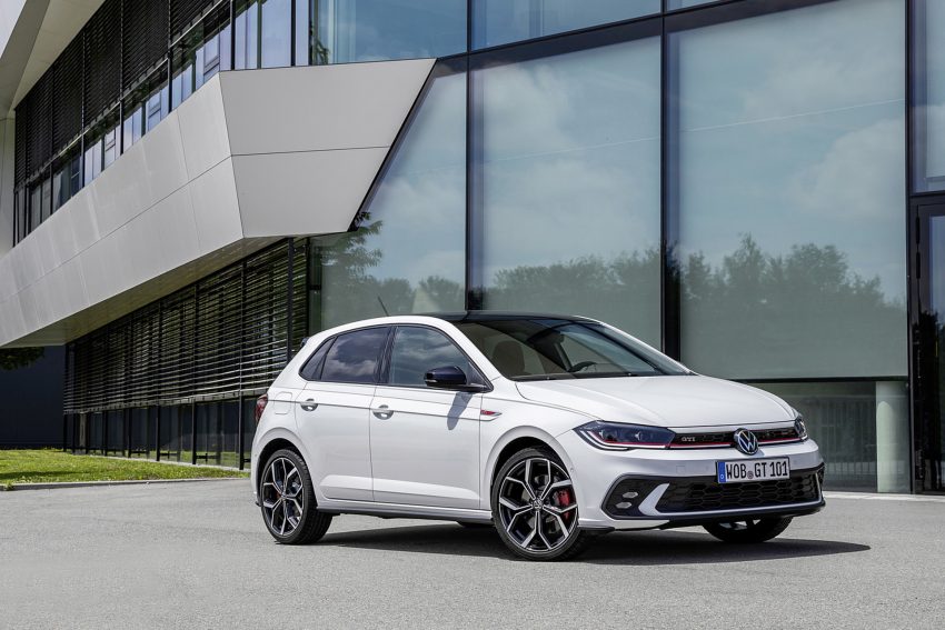 2022 Volkswagen Polo GTI - Front Three-Quarter Wallpaper 850x567 #12