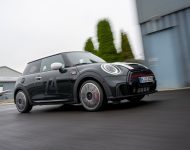 2021 Mini JCW Anniversary Edition - Front Three-Quarter Wallpaper 190x150