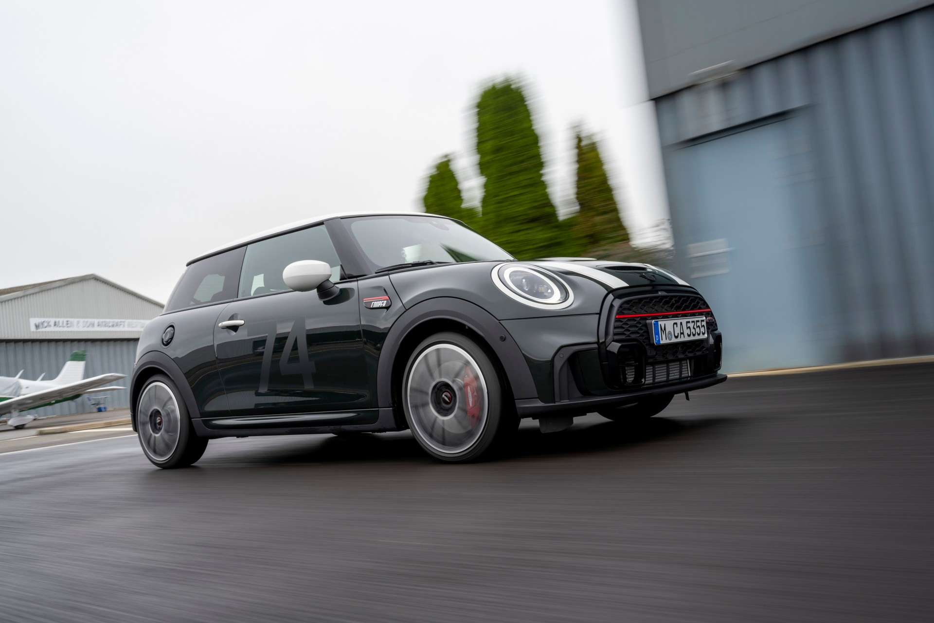 Download 2021 Mini JCW Anniversary Edition - Front Three-Quarter HD Wallpaper 1920x1280 #11