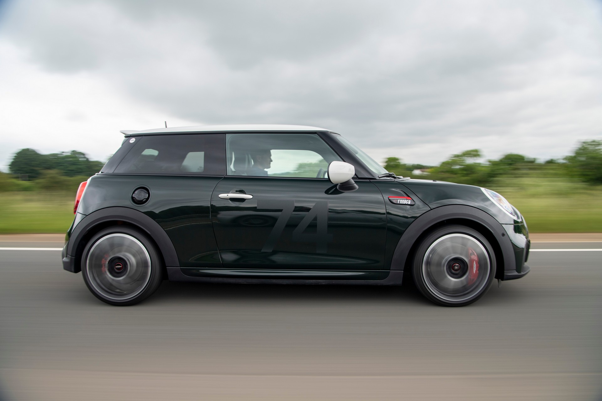 Download 2021 Mini JCW Anniversary Edition - Side HD Wallpaper 1920x1280 #20