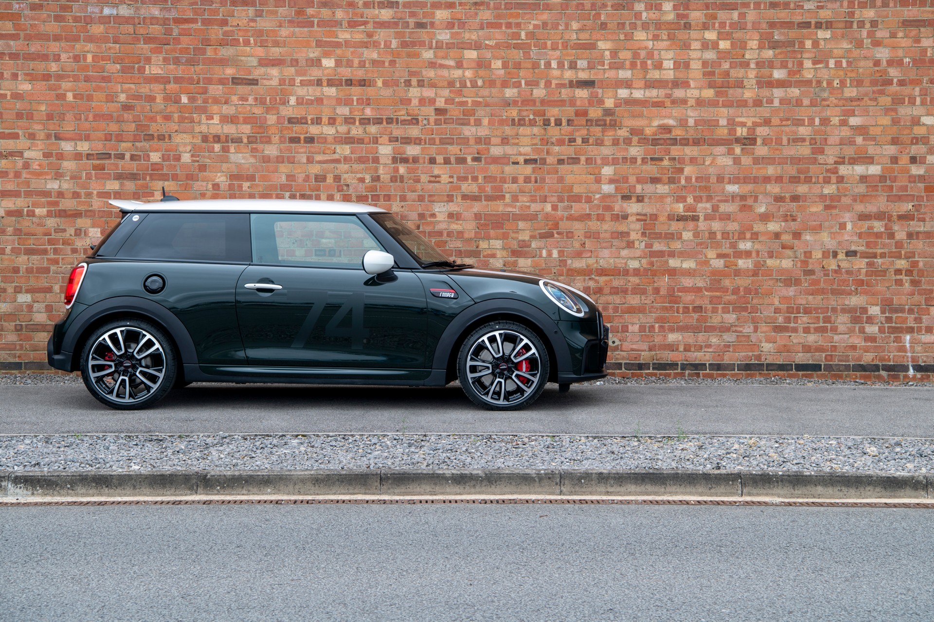 Download 2021 Mini JCW Anniversary Edition - Side HD Wallpaper 1920x1280 #24