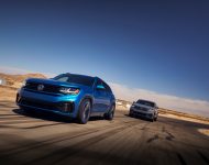 2021 Volkswagen Atlas Cross Sport GT Concept - Front Three-Quarter Wallpaper 190x150