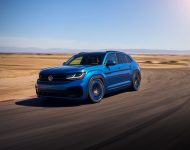 2021 Volkswagen Atlas Cross Sport GT Concept - Front Three-Quarter Wallpaper 190x150