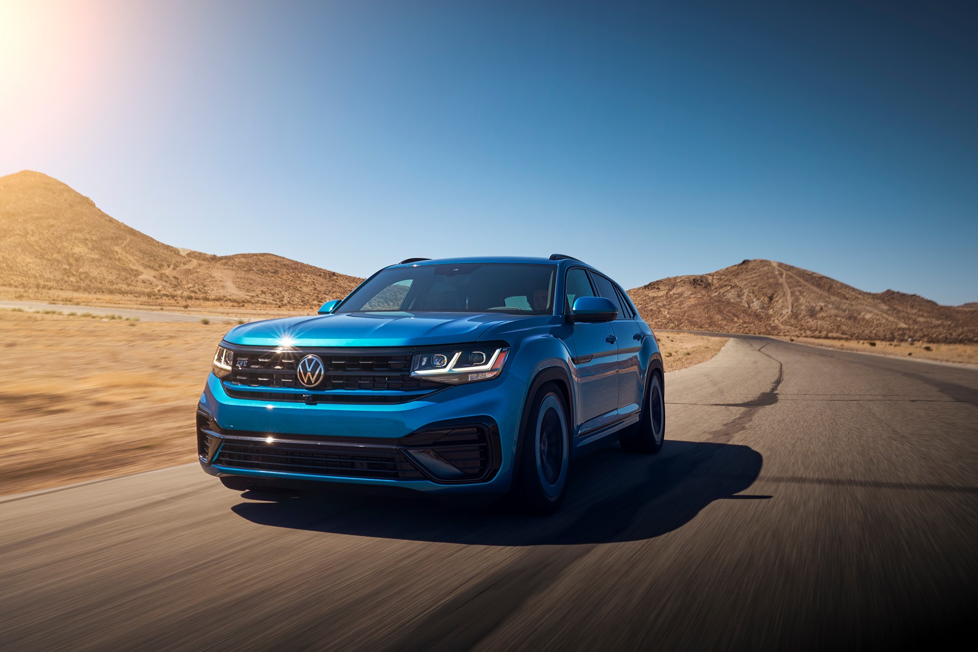 Download 2021 Volkswagen Atlas Cross Sport GT Concept - Front HD Wallpaper 1920x1280 #6