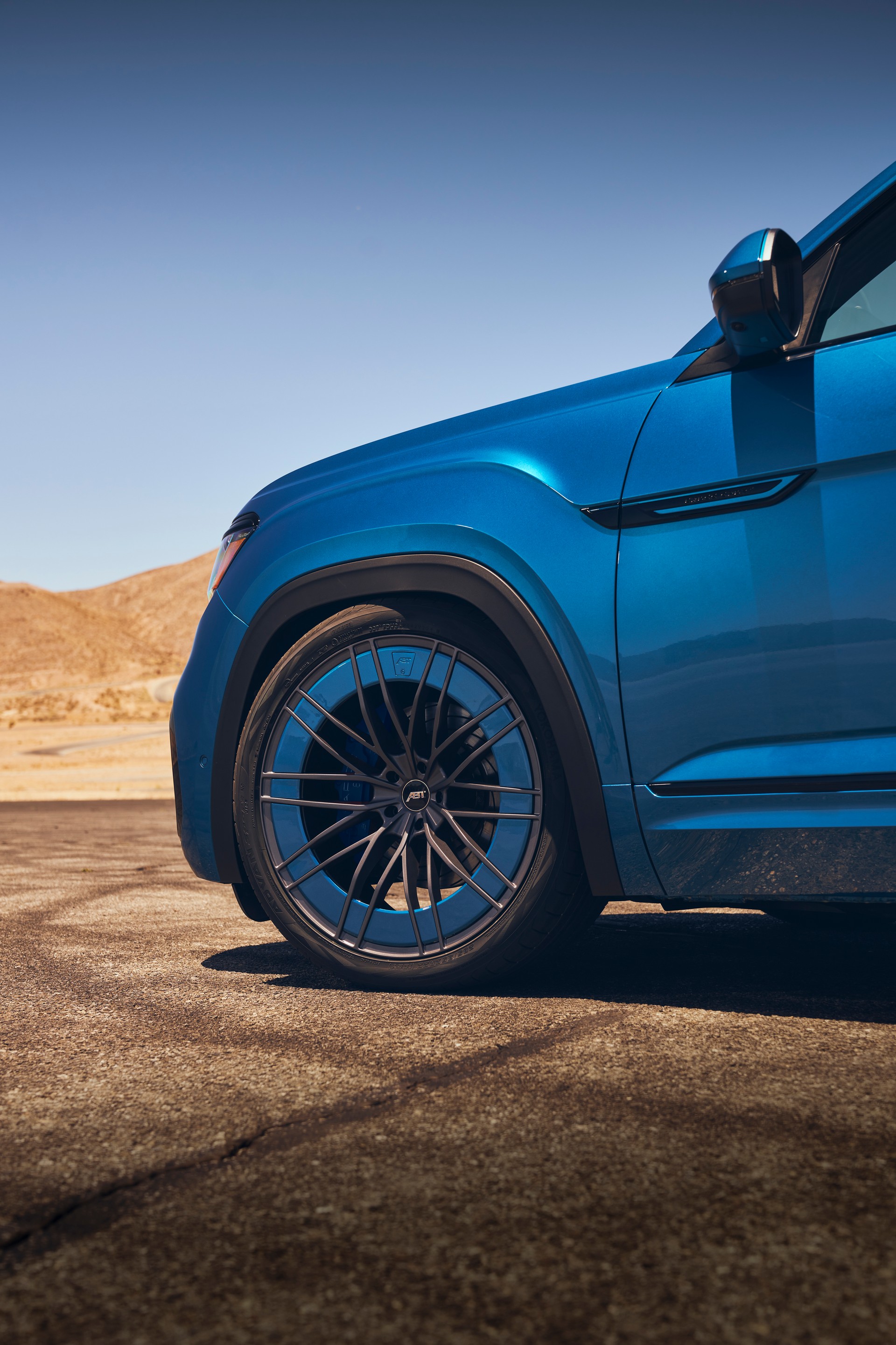 Download 2021 Volkswagen Atlas Cross Sport GT Concept - Wheel HD Phone Wallpaper 1920x2880 #16