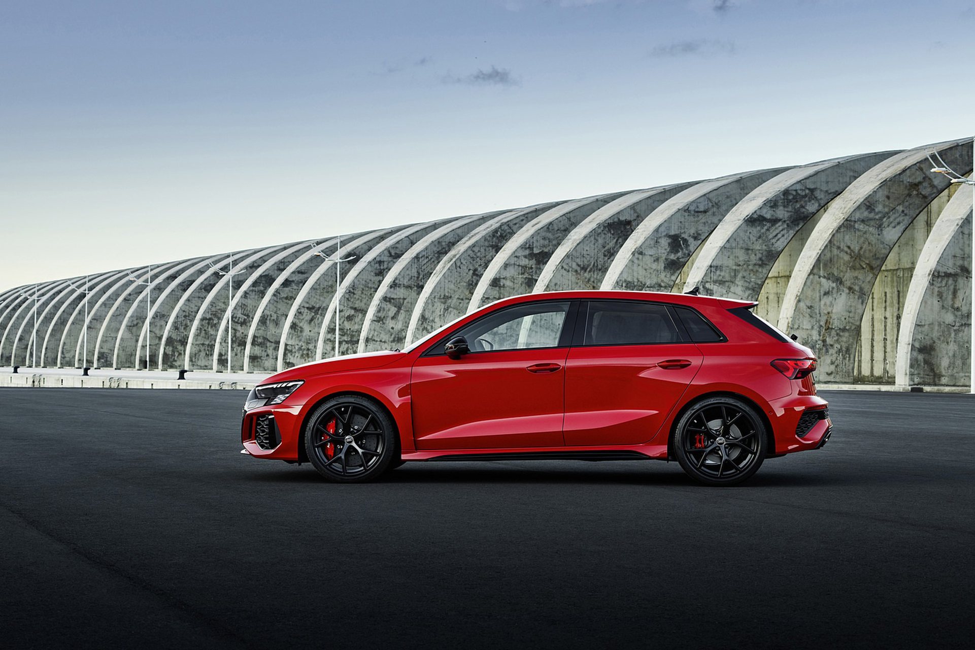 Download 2022 Audi RS3 Sportback - Side HD Wallpaper 1921x1280 #33