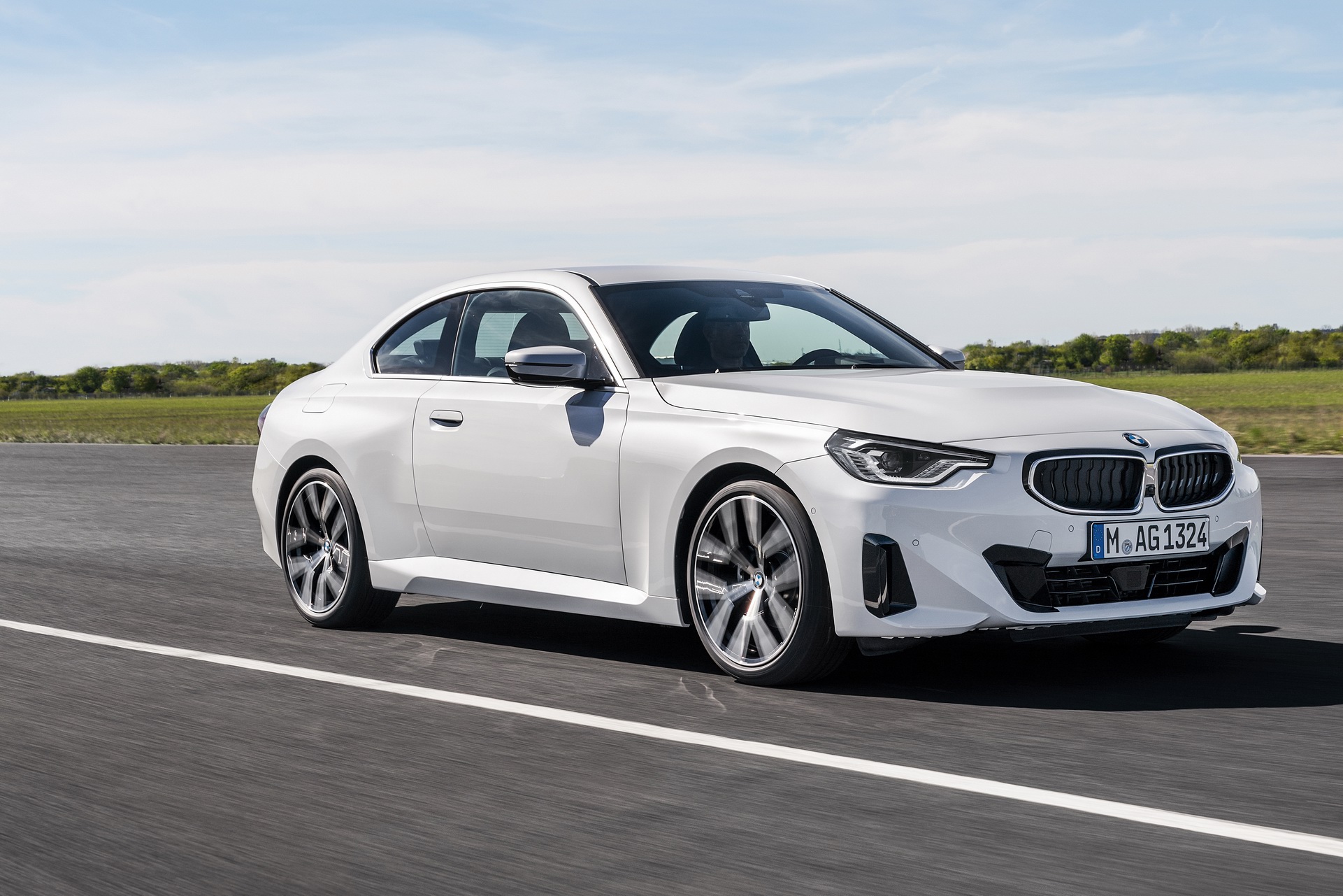 Download 2022 BMW 2 Series Coupe - Front Three-Quarter HD Wallpaper 1921x1281 #3