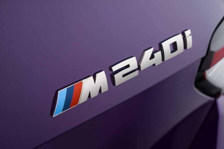 2022 BMW M240i xDrive Coupe - Badge Wallpaper 850x567 #44