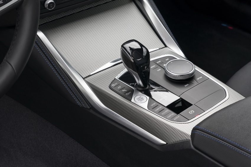 2022 BMW M240i xDrive Coupe - Central Console Wallpaper 850x567 #50