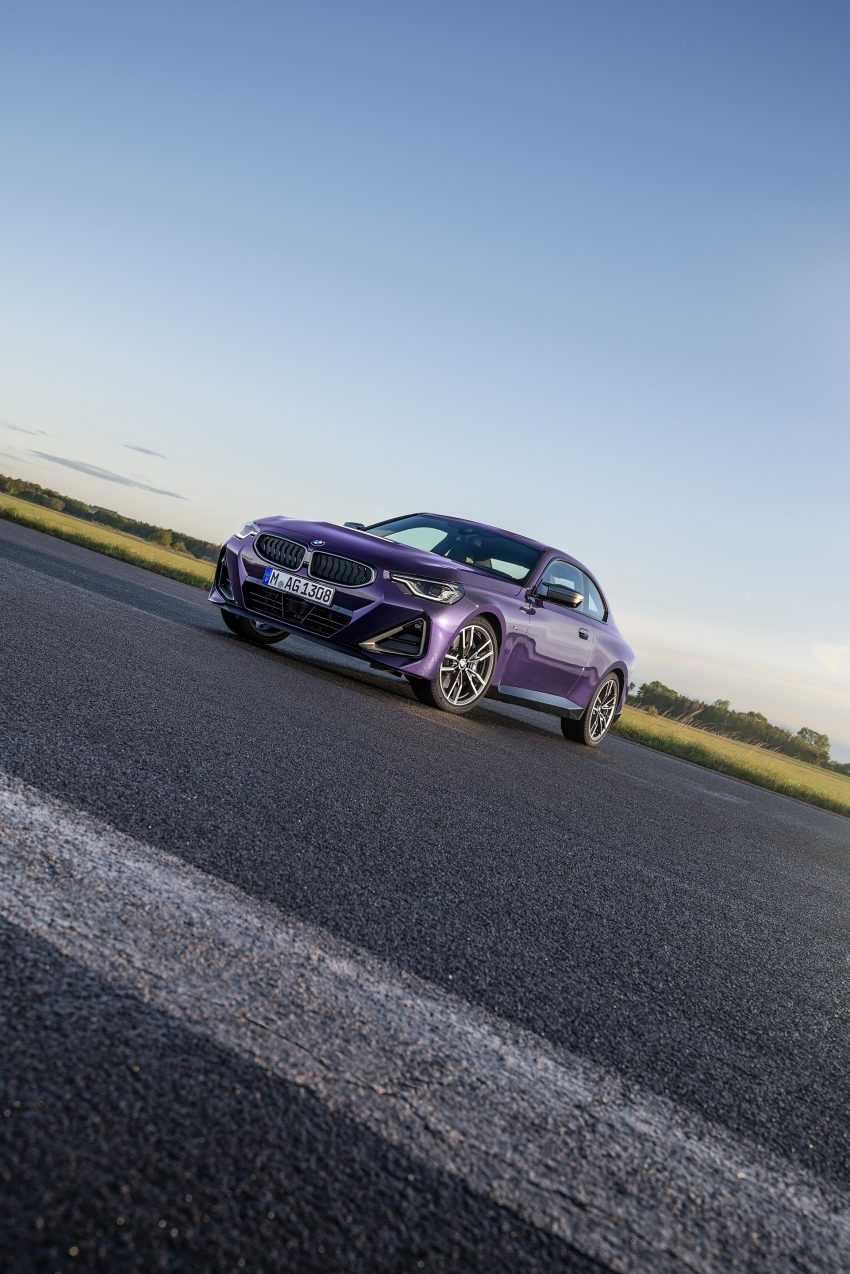 2022 BMW M240i xDrive Coupe - Front Three-Quarter Phone Wallpaper 850x1274 #22