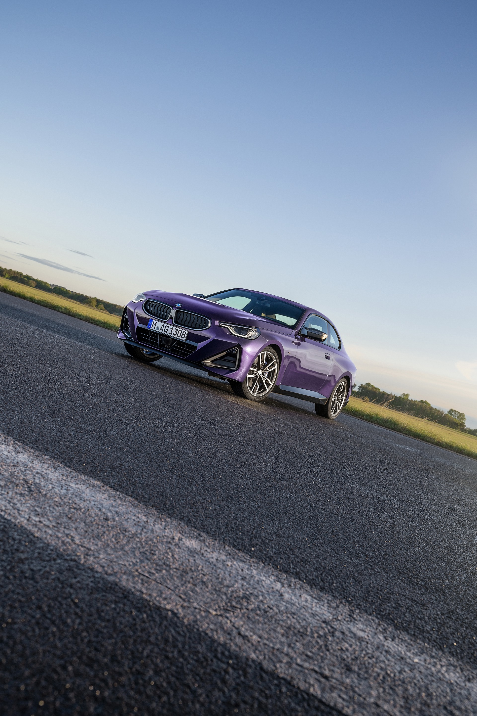 Download 2022 BMW M240i xDrive Coupe - Front Three-Quarter HD Phone Wallpaper 1921x2880 #22