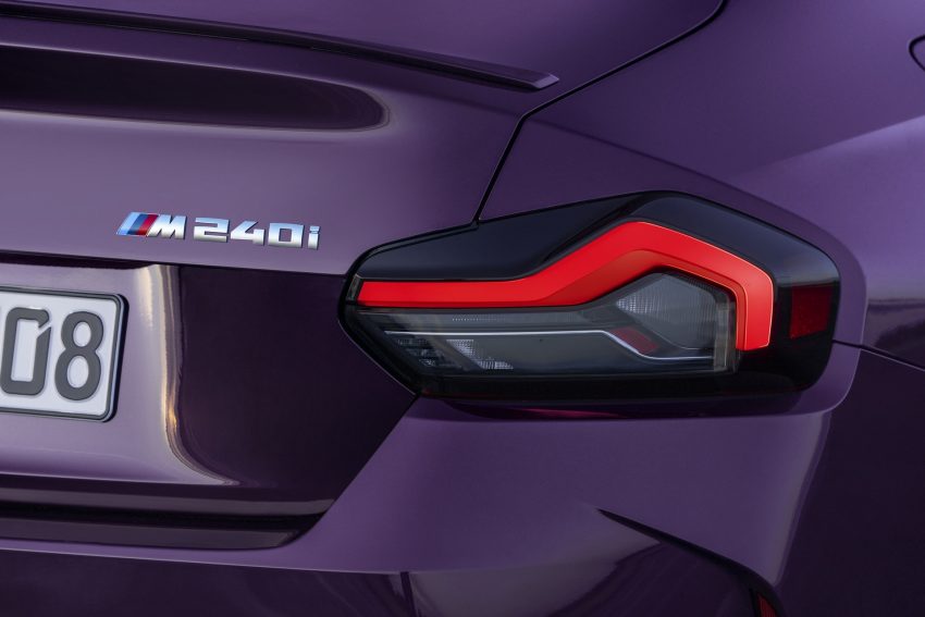 2022 BMW M240i xDrive Coupe - Tail Light Wallpaper 850x567 #41