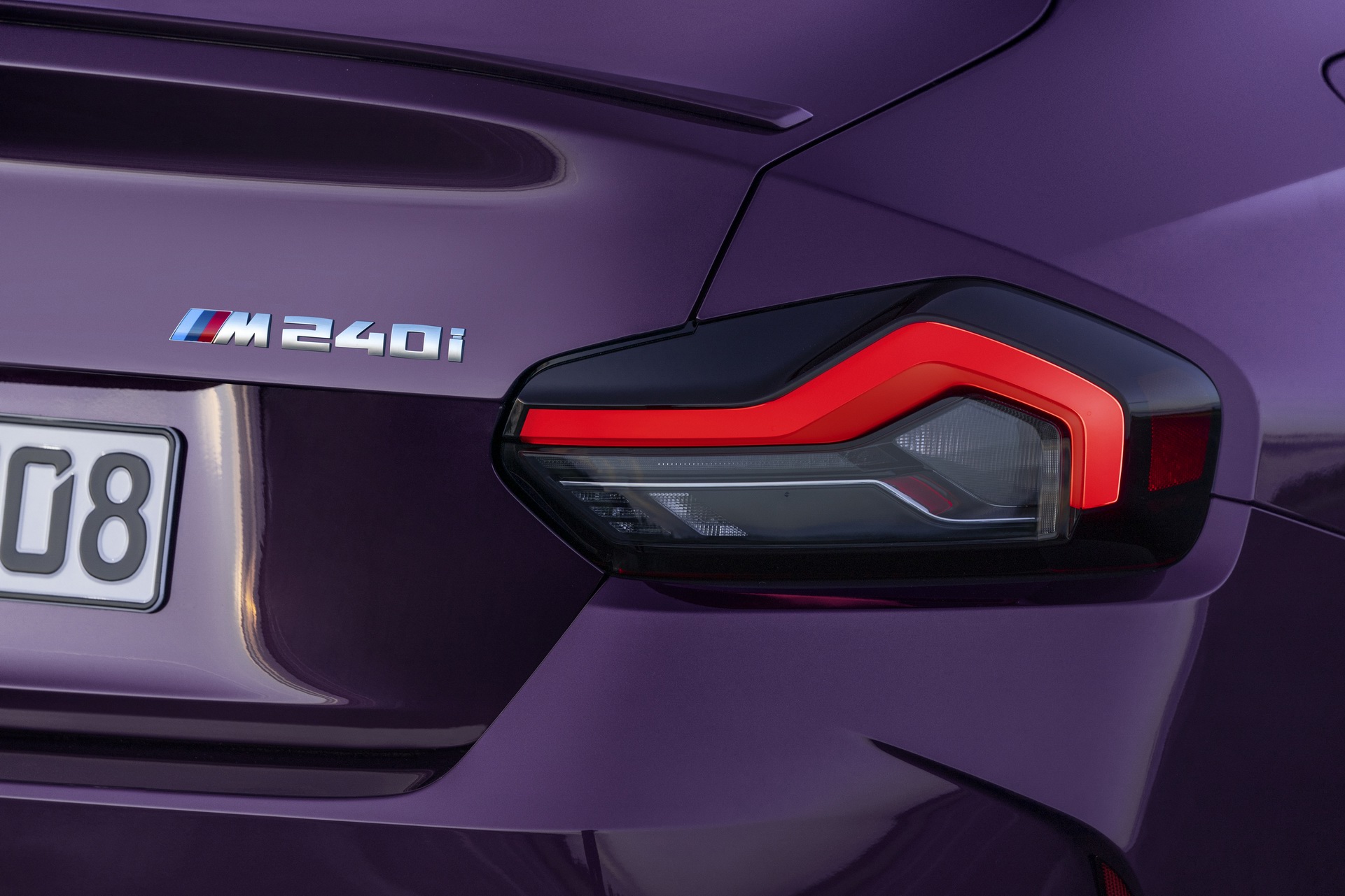 Download 2022 BMW M240i xDrive Coupe - Tail Light HD Wallpaper 1921x1281 #41