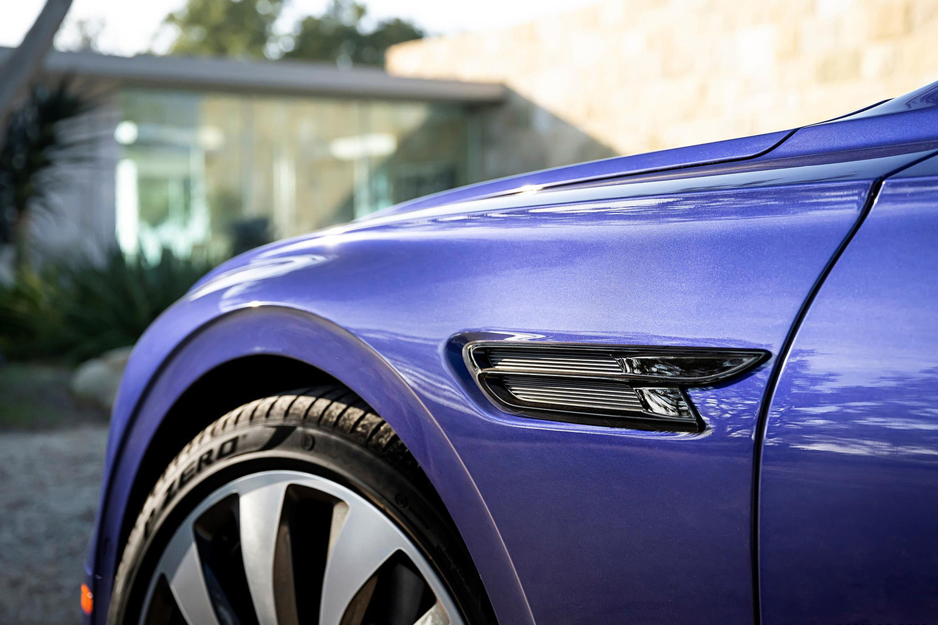 Download 2022 Bentley Flying Spur Hybrid - Detail HD Wallpaper 1921x1281 #84