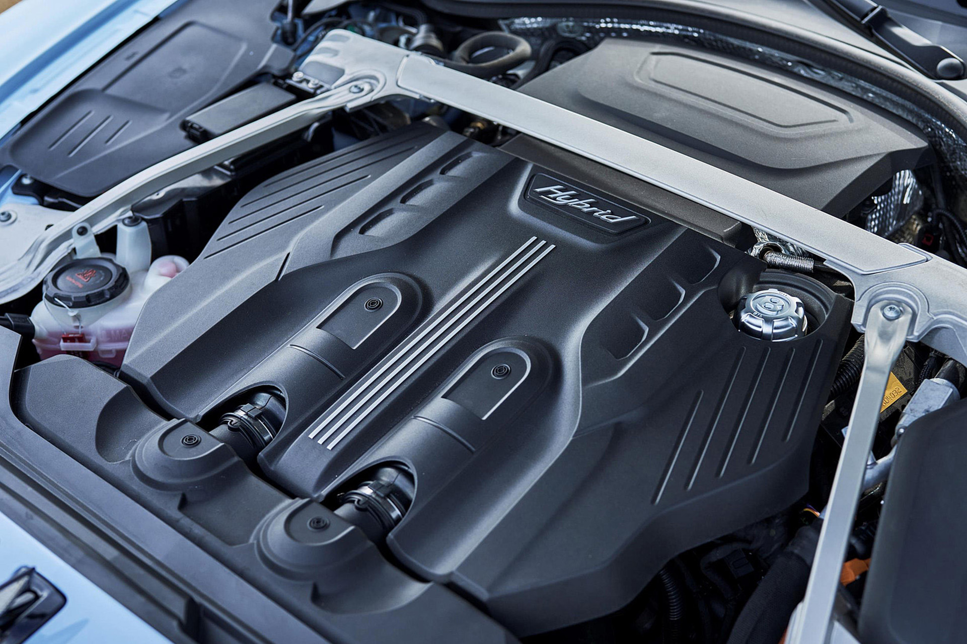 Download 2022 Bentley Flying Spur Hybrid - Engine HD Wallpaper 1921x1281 #107