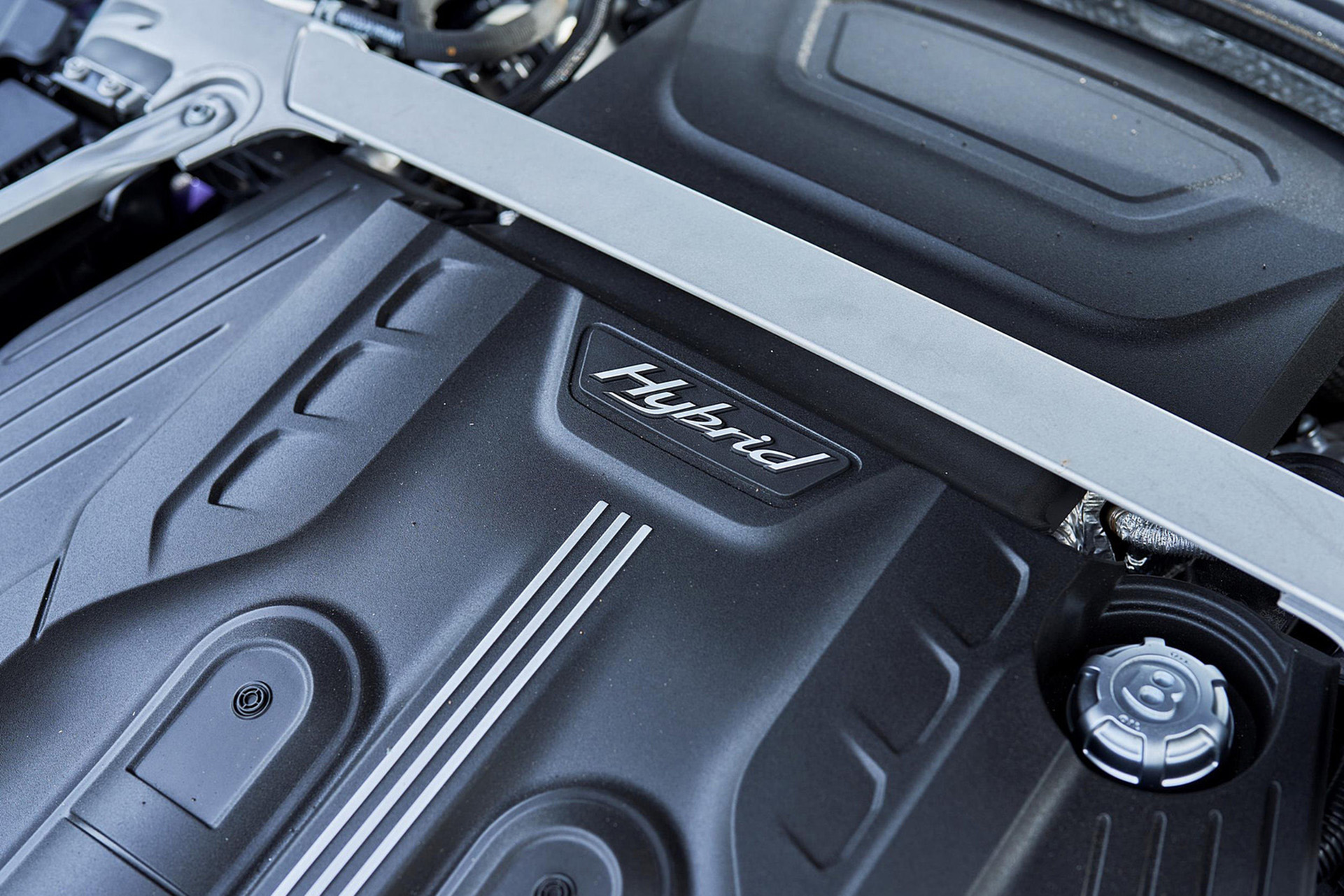 Download 2022 Bentley Flying Spur Hybrid - Engine HD Wallpaper 1921x1281 #106
